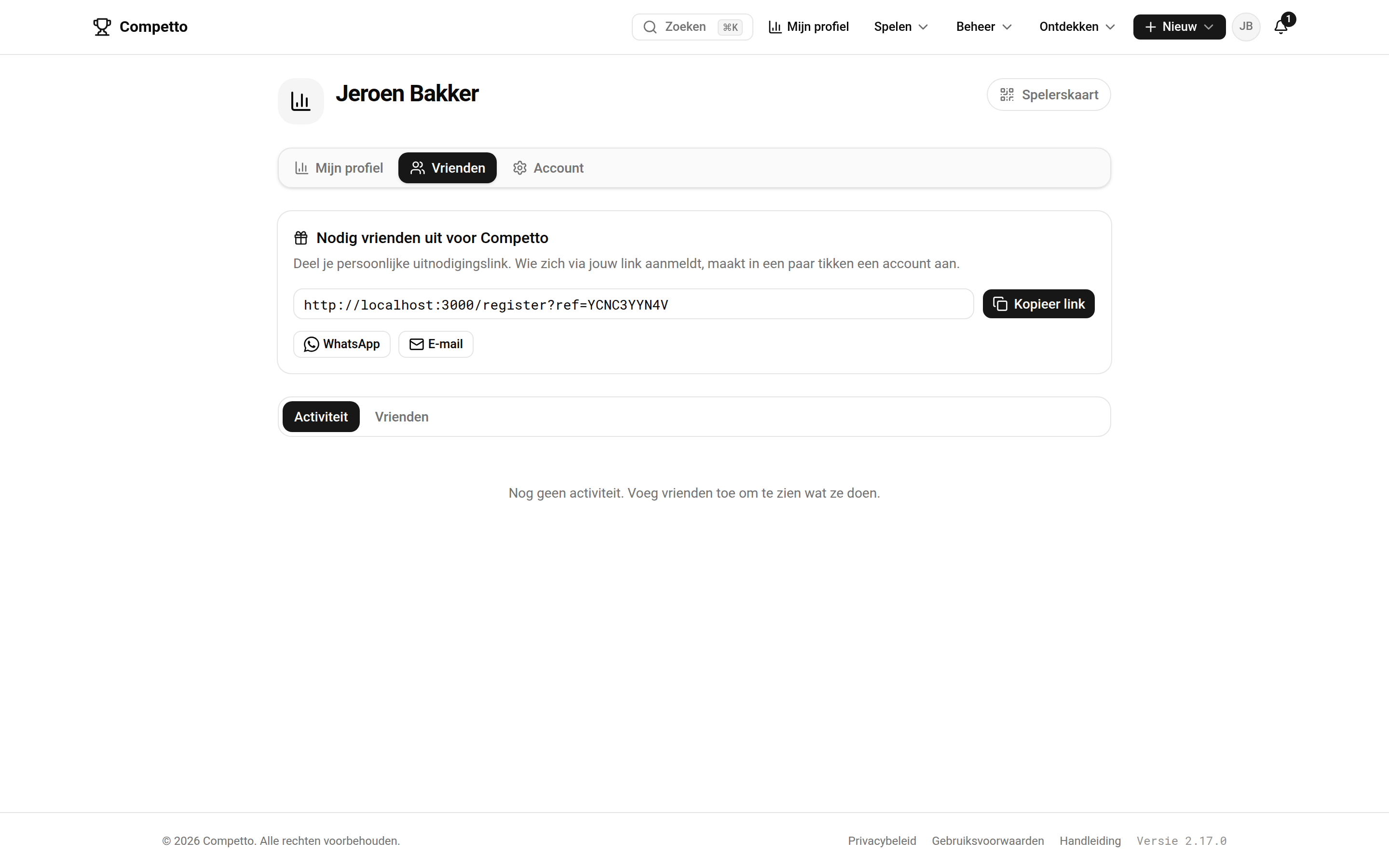 De pagina Vrienden met de tabbladen Activiteit en Vrienden, een veld om iemand op e-mailadres, spelerscode of naam toe te voegen, en de lijst met vrienden.