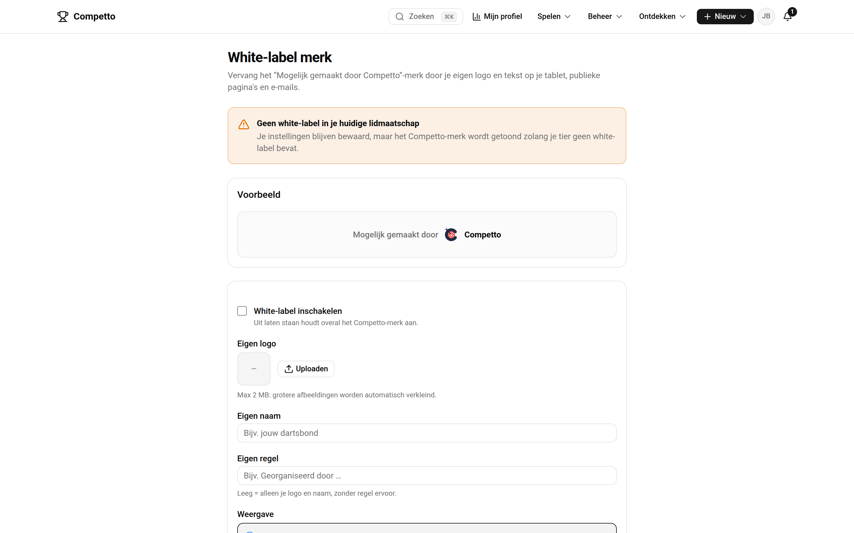 De pagina White-label merk met een voorbeeld van het merk, de schakelaar White-label inschakelen, en velden voor een eigen logo, naam en regel.